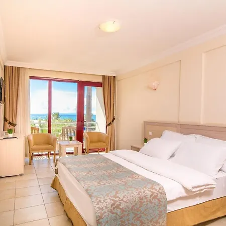 Grand Sahins Gumuldur Hotel